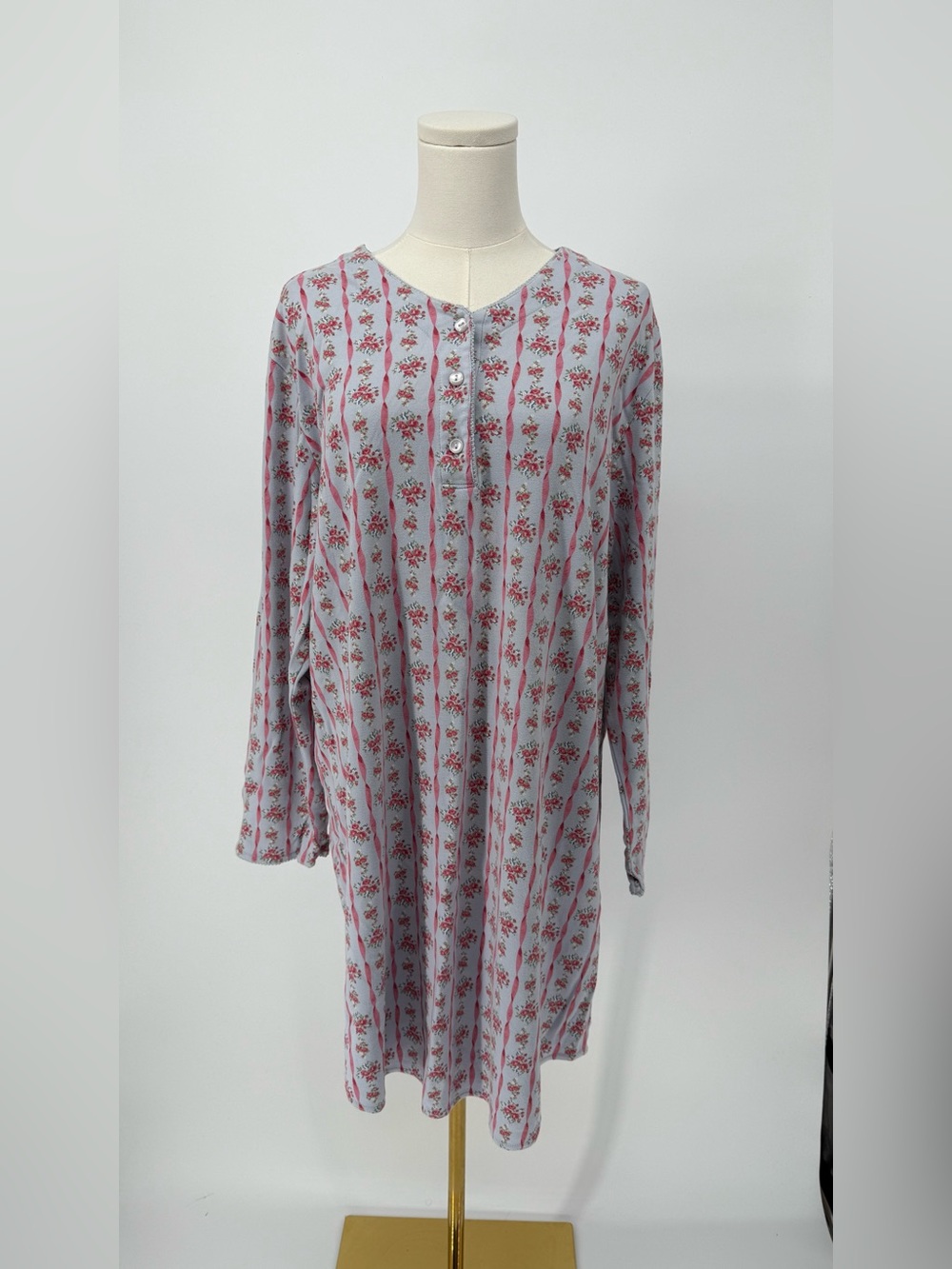 Women’s Pink Floral Long-Sleeve Chemise Nightgown